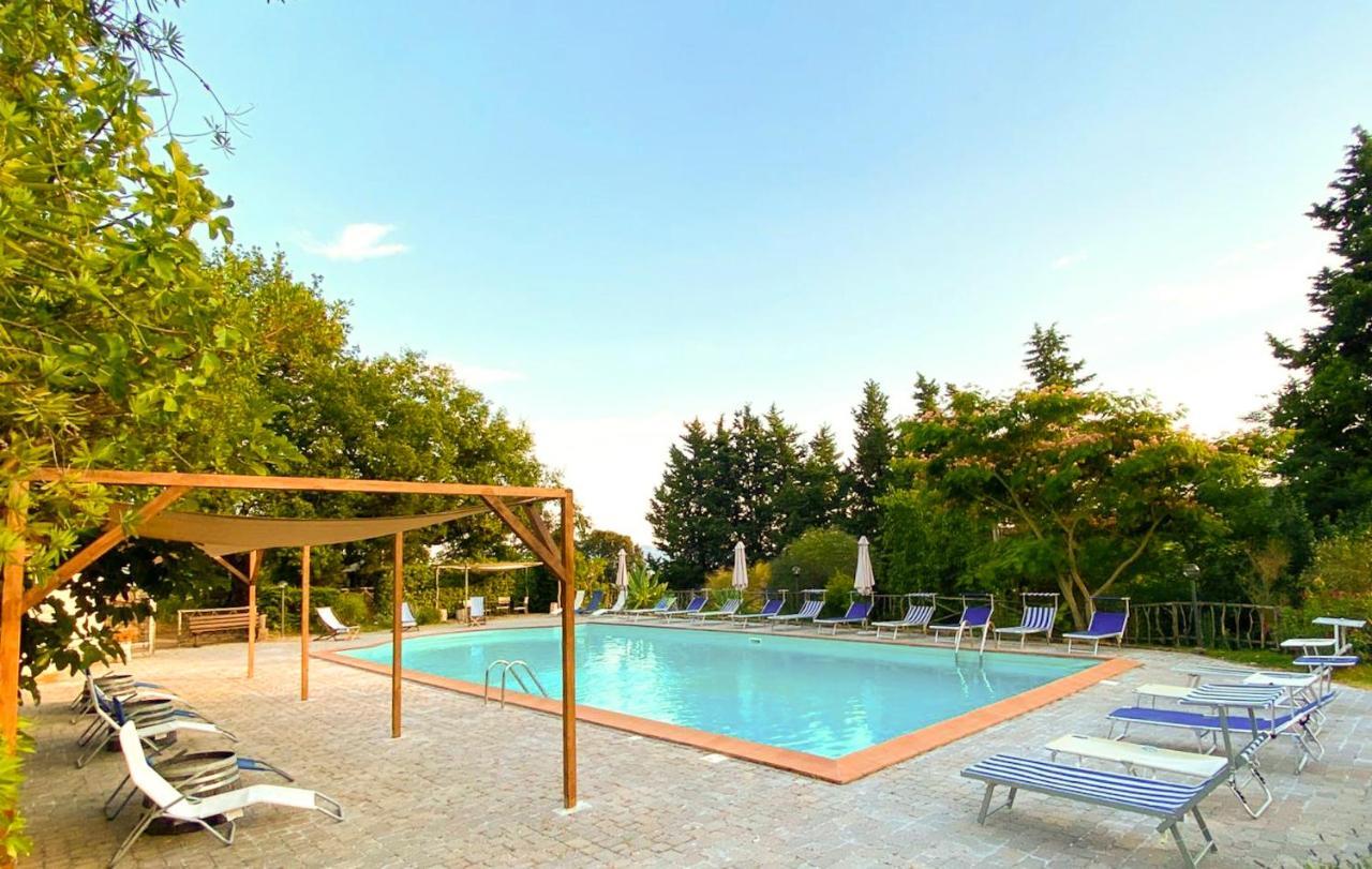 Agriturismo Terenzana Aparthotel Riparbella Bagian luar foto