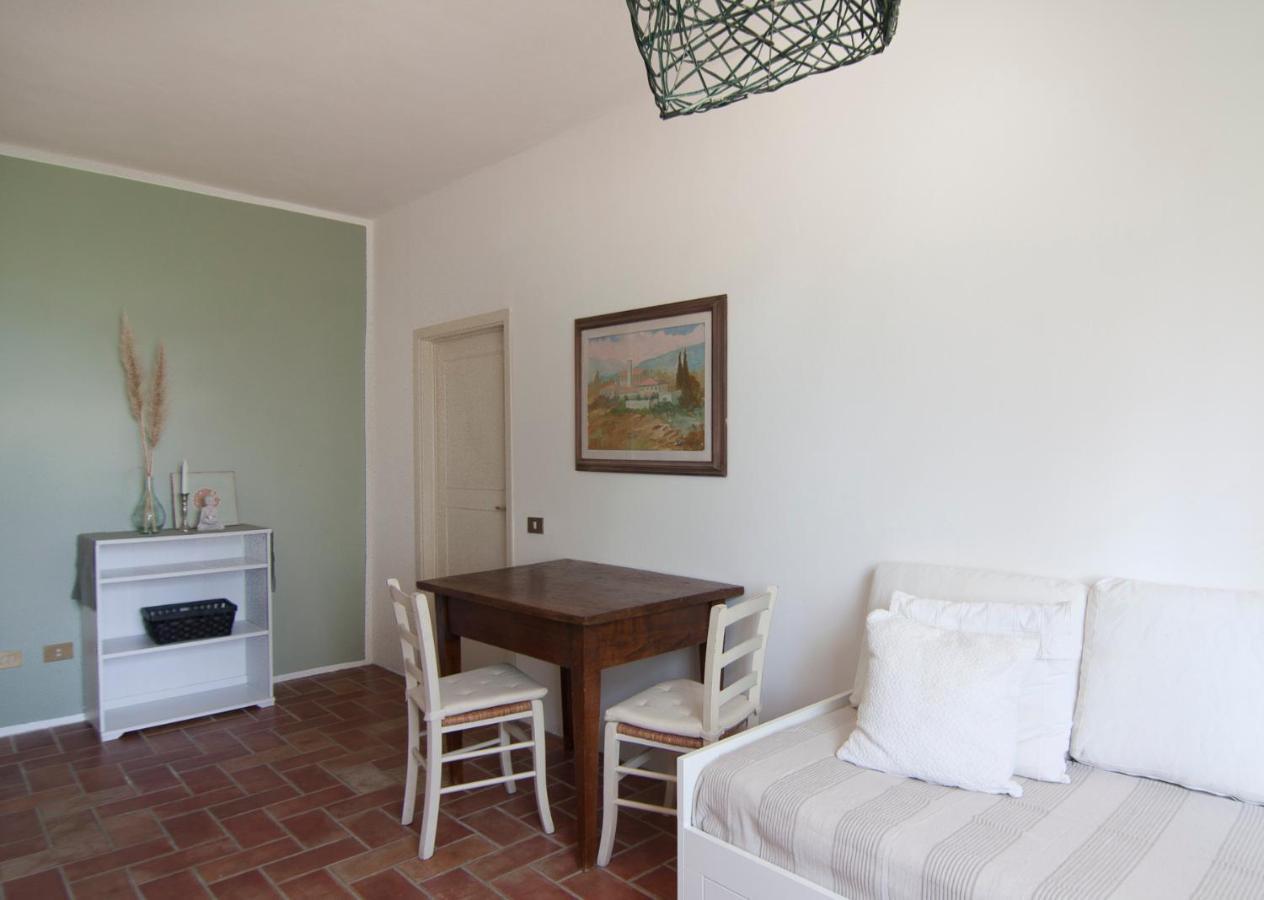 Agriturismo Terenzana Aparthotel Riparbella Bagian luar foto