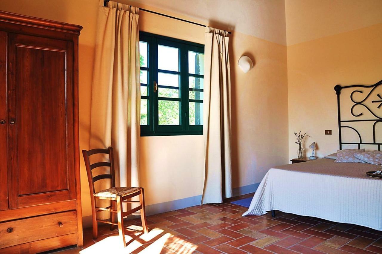 Agriturismo Terenzana Aparthotel Riparbella Bagian luar foto