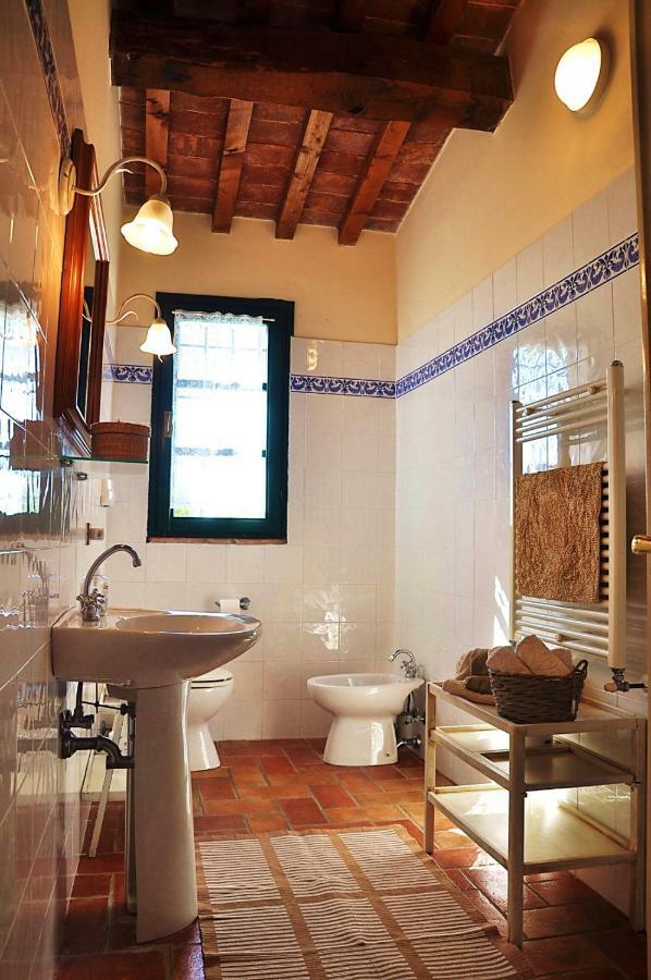 Agriturismo Terenzana Aparthotel Riparbella Bagian luar foto